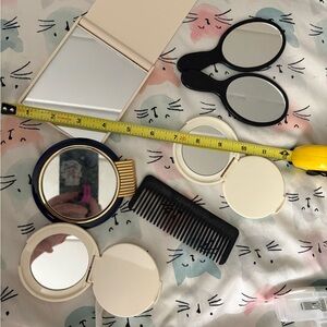 Estée Lauder Compact Mirrors and accessories